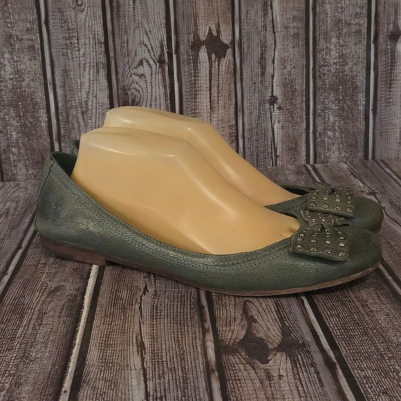 Sz 10 M Womens Frye Regina Green Leather Studded Bow Ballet Flats Shoes VGUC! - Picture 3 of 7